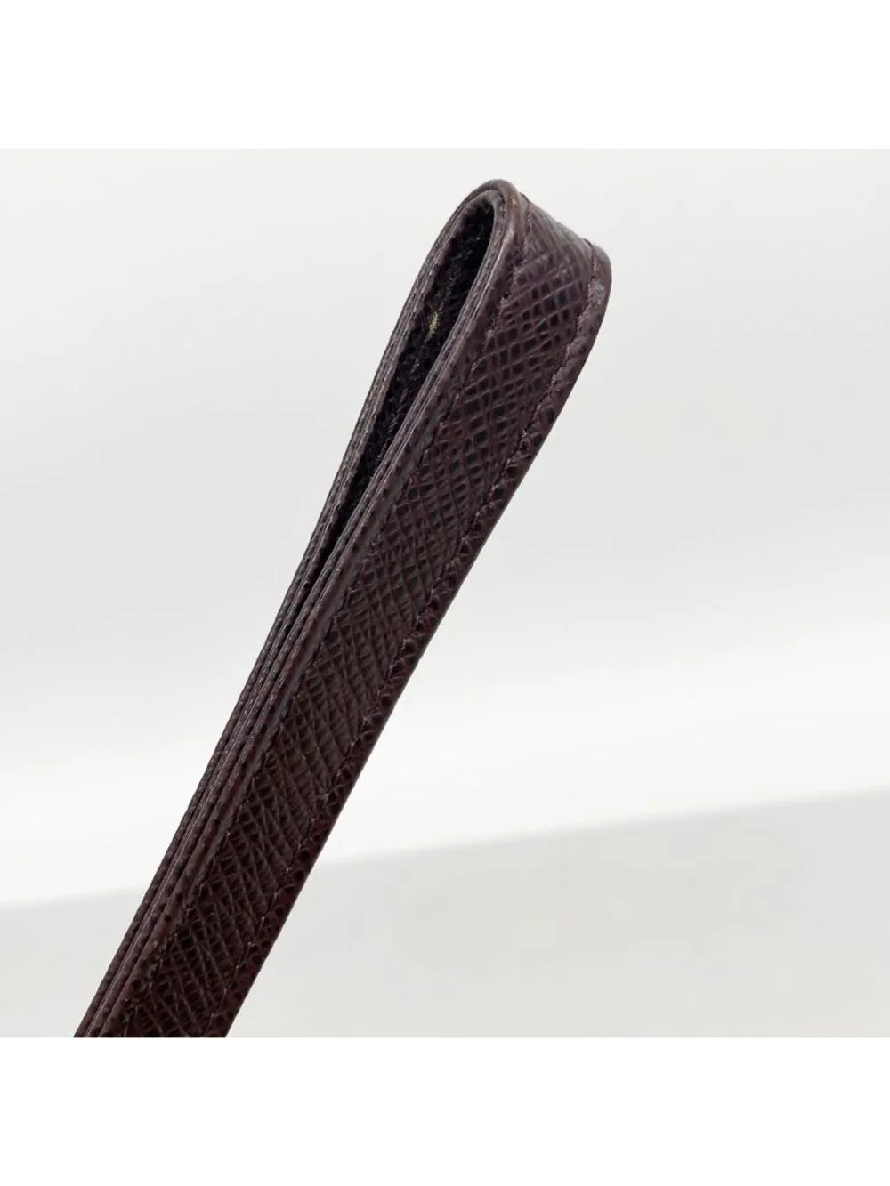 Louis Vuitton Clutch Taiga Baikal Acajou